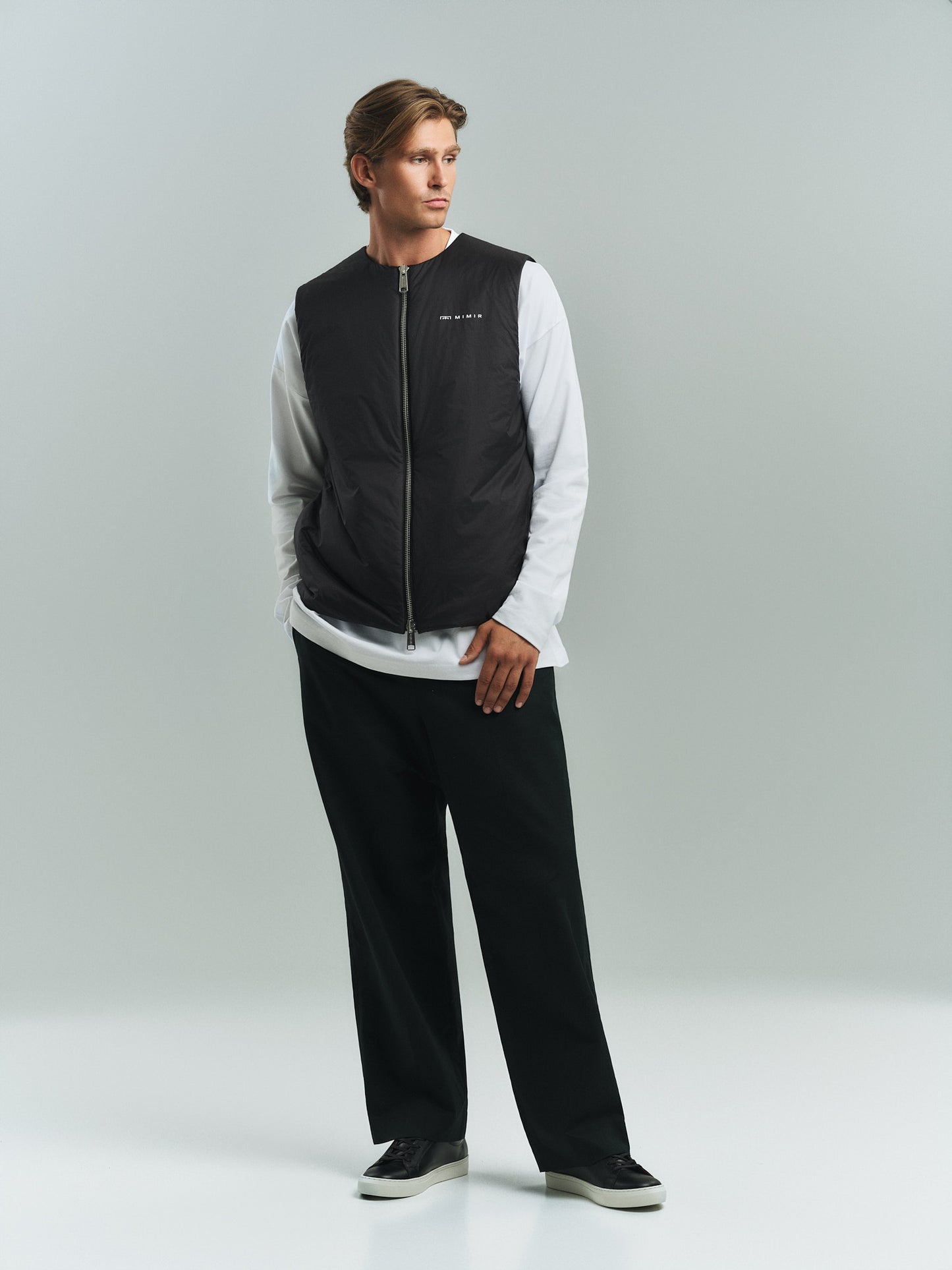 MIMIR AXIS Technical Vest OUTERWEAR Black/Affenpinscher