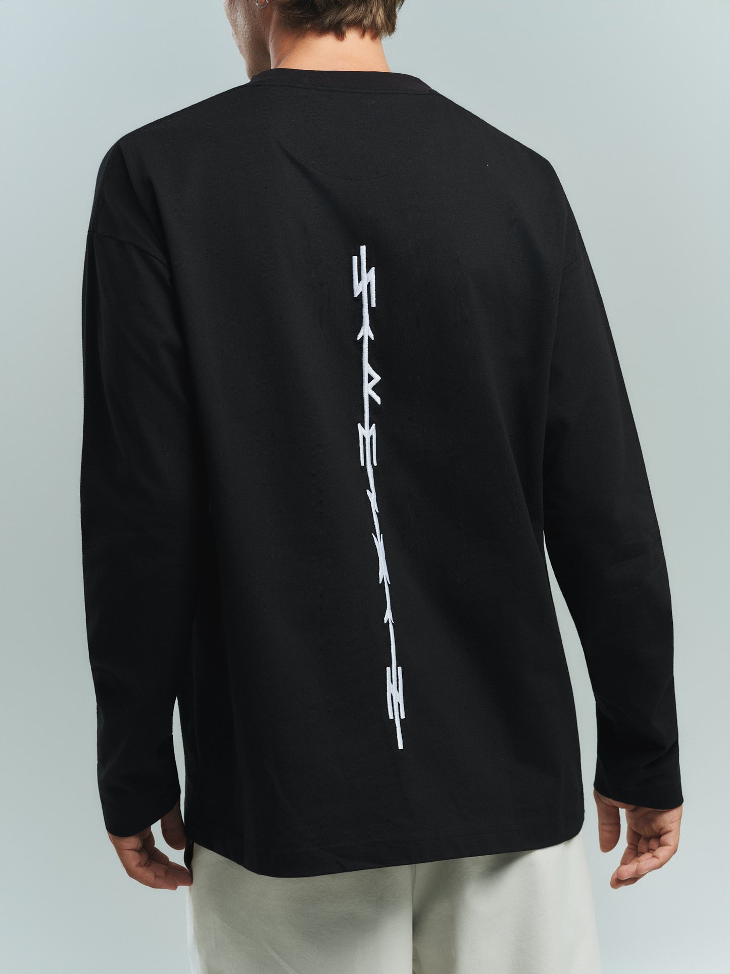 MIMIR STRENGTH Longsleeve T-SHIRT Black/Affenpinscher
